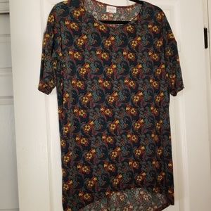 Lularoe Irma top size S